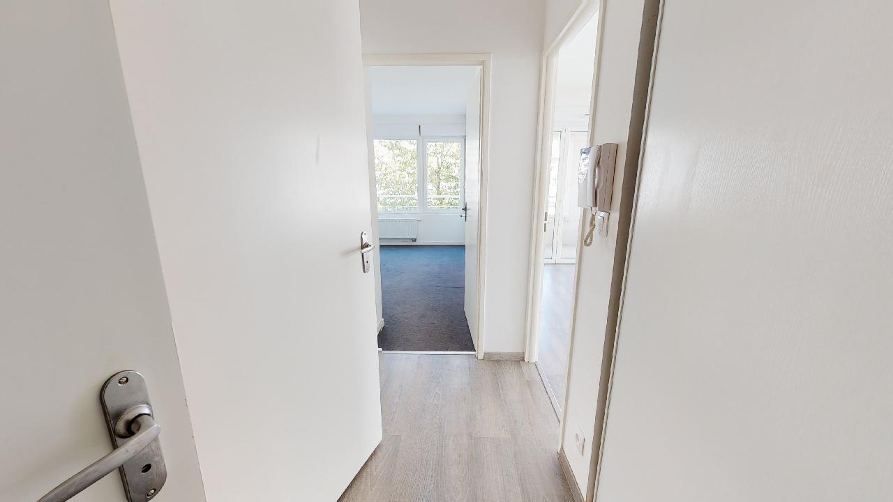 BI27-T2-Tours-Nord-au-1er-etage-08122022_172503