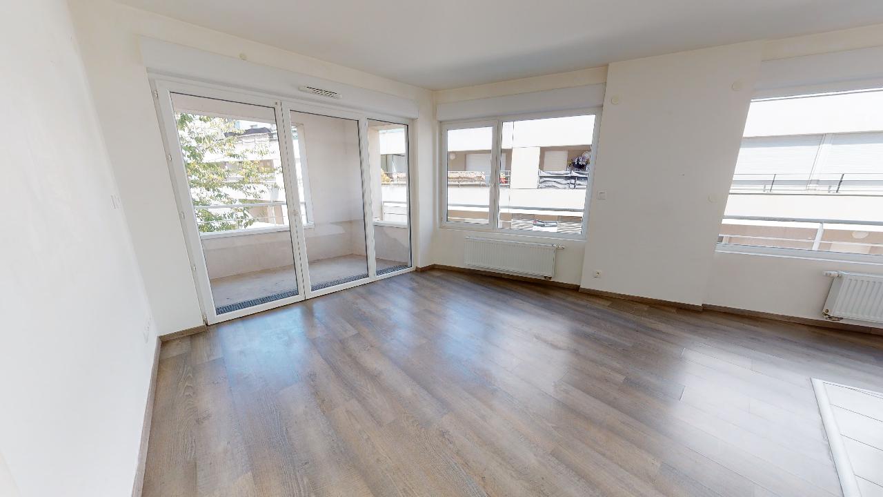 BI27-T2-Tours-Nord-au-1er-etage-08172022_124334