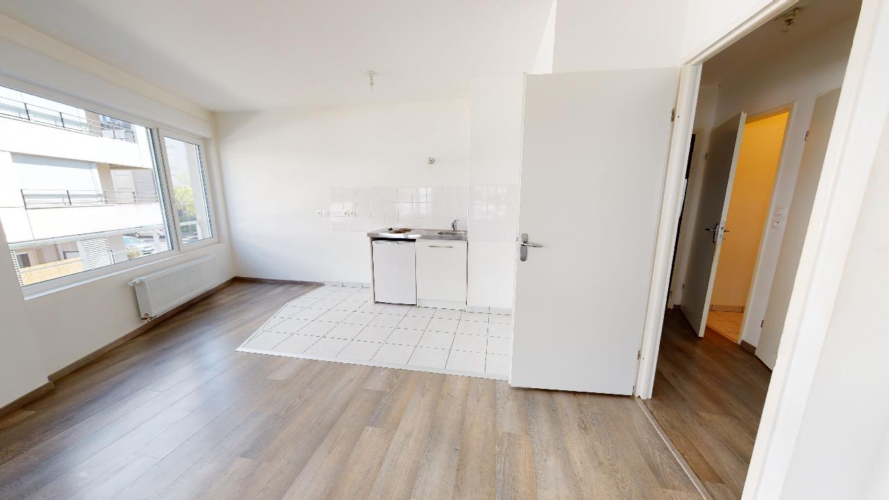 BI27-T2-Tours-Nord-au-1er-etage-08172022_124358